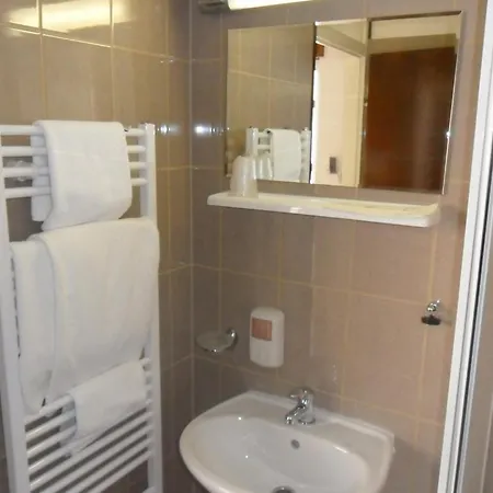 Hotel Ballet School 3*