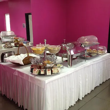 מלון Ballet School